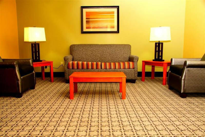 Western Downtown Coliseum Hotel 3*